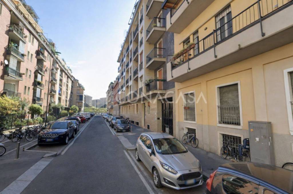 appartamento in vendita a Milano in zona Casoretto