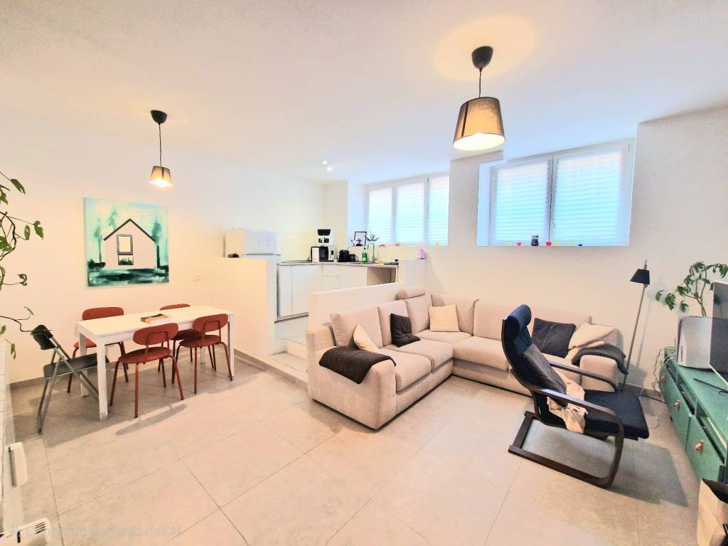 appartamento in vendita a Milano in zona Barona