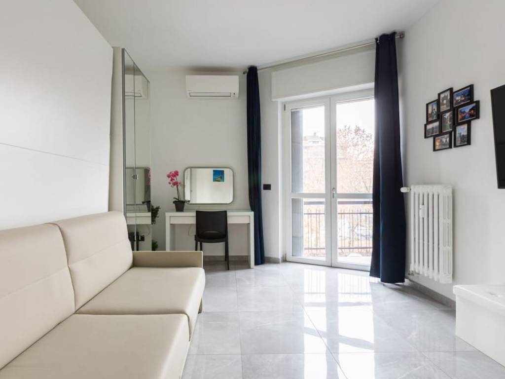 appartamento in vendita a Milano in zona Famagosta