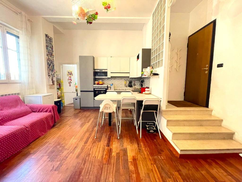 appartamento in vendita a Milano in zona Piazzale Lodi