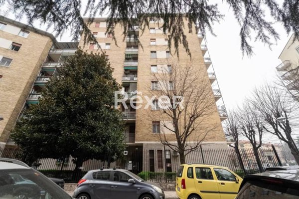 appartamento in vendita a Milano in zona Bande Nere