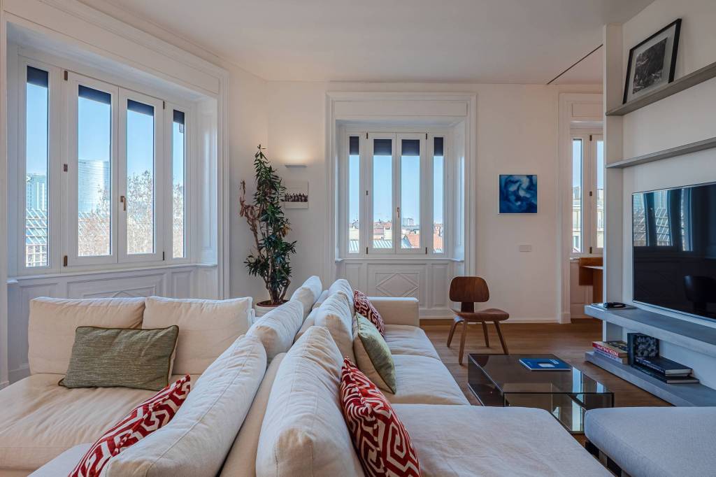 appartamento in vendita a Milano in zona Porta Nuova