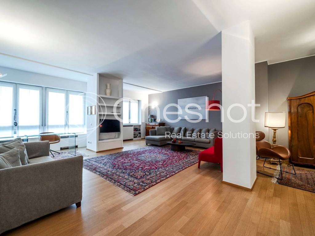 appartamento in vendita a Milano in zona Sempione