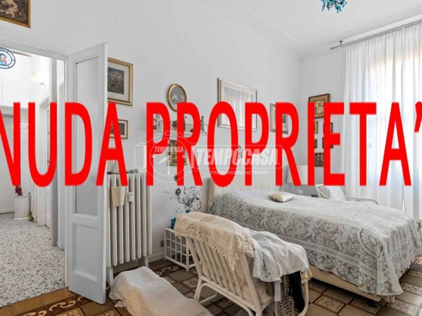 appartamento in vendita a Milano in zona Famagosta