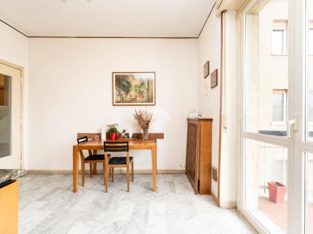 appartamento in vendita a Milano in zona Chiesa Rossa