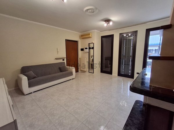 appartamento in vendita a Milano in zona Muggiano