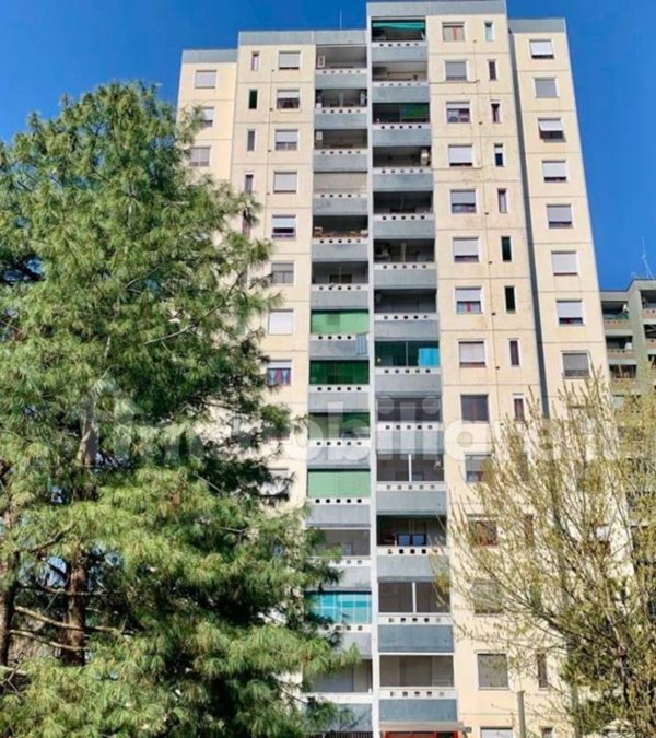 appartamento in vendita a Milano in zona Gallaratese