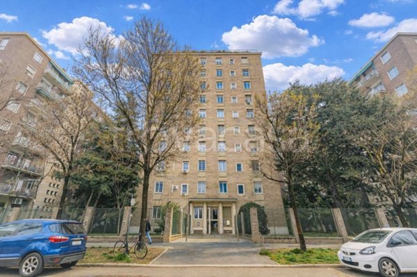 appartamento in vendita a Milano in zona Prato Centenaro