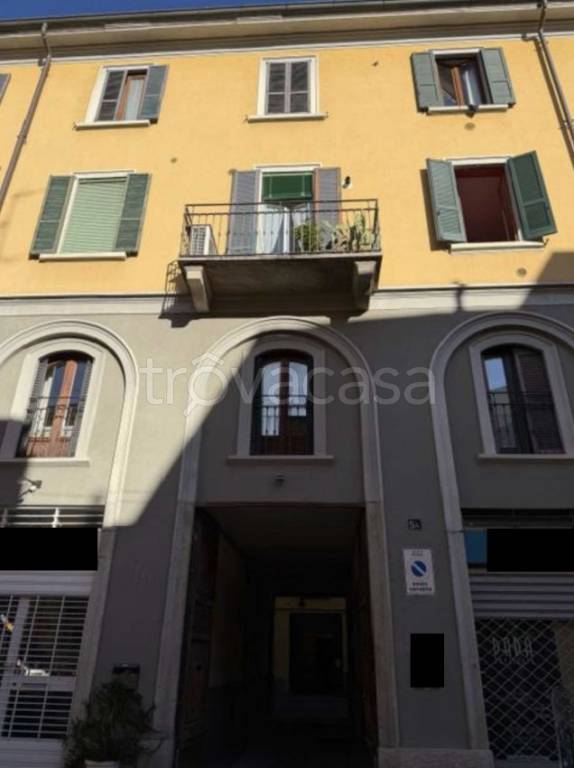 appartamento in vendita a Milano in zona Piazzale Lodi