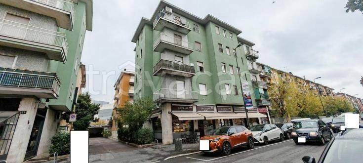 appartamento in vendita a Milano in zona Piazzale Lodi