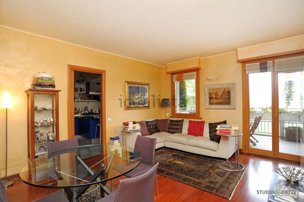 appartamento in vendita a Milano in zona Vigentino