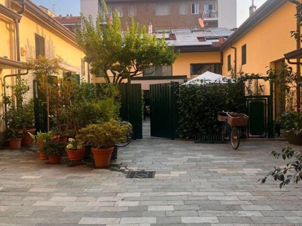 appartamento in vendita a Milano in zona Isola