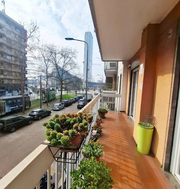 appartamento in vendita a Milano in zona Il Portello