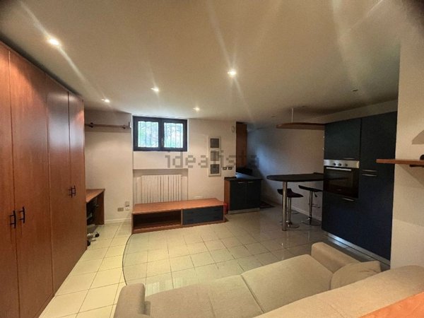 appartamento in vendita a Milano in zona Quarto Cagnino
