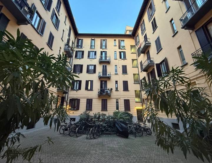 appartamento in vendita a Milano in zona Isola
