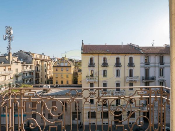 appartamento in vendita a Milano in zona Isola