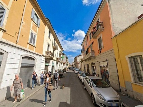 negozio in vendita a Milano in zona Bovisa