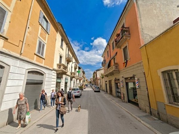 negozio in vendita a Milano in zona Bovisa