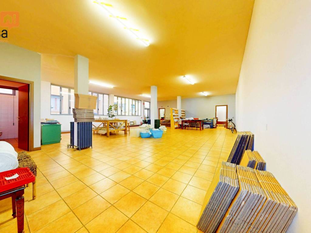 negozio in vendita a Milano in zona Città Studi