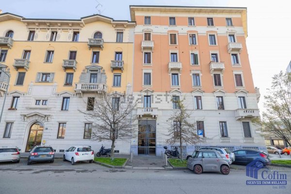 appartamento in vendita a Milano in zona Piazzale Lodi