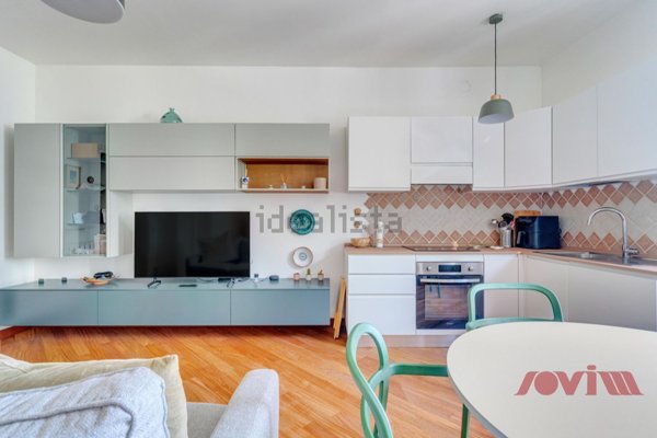 appartamento in vendita a Milano in zona Piazzale Lodi