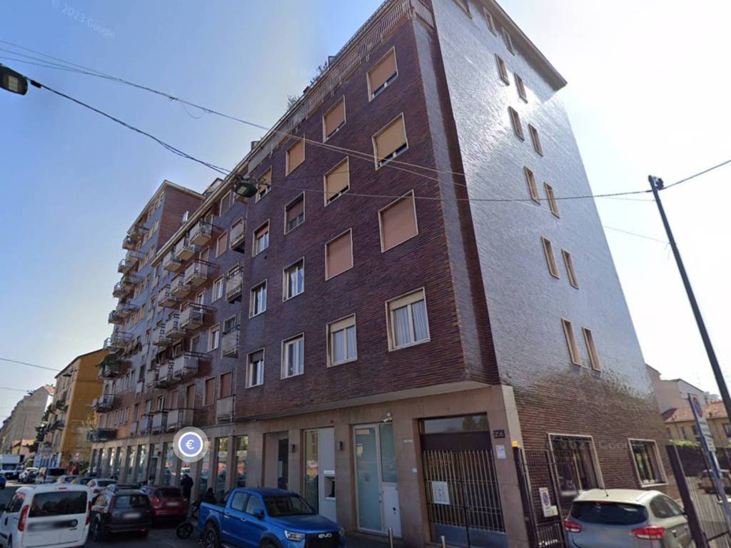 appartamento in vendita a Milano in zona Adriano