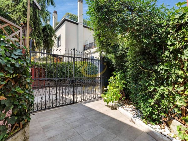 negozio in vendita a Milano in zona Maggiolina