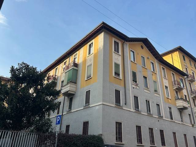 appartamento in vendita a Milano in zona Città Studi
