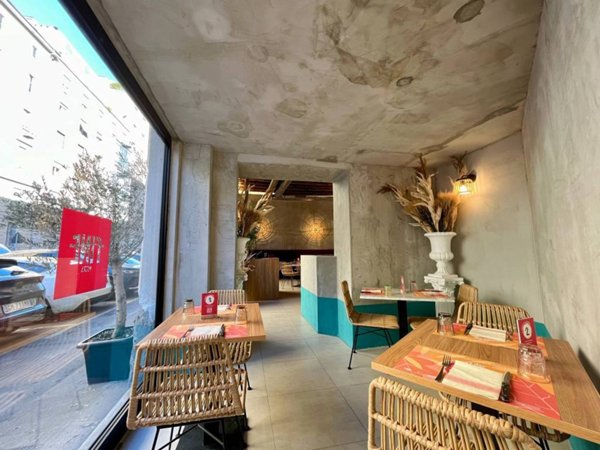 negozio in vendita a Milano in zona Cadorna