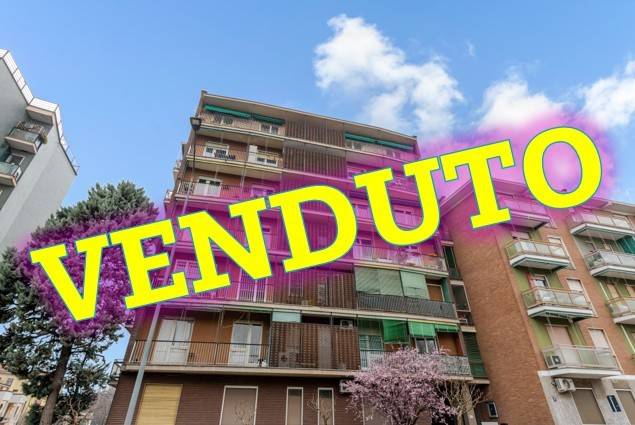 appartamento in vendita a Milano in zona Vigentino