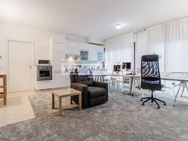 appartamento in vendita a Milano in zona Rogoredo