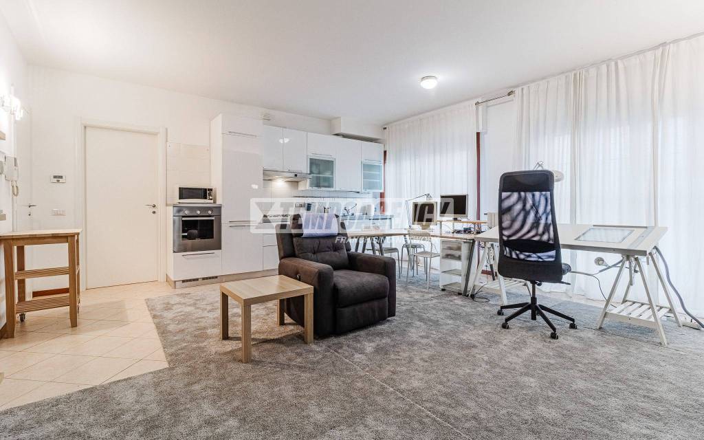 appartamento in vendita a Milano in zona Rogoredo