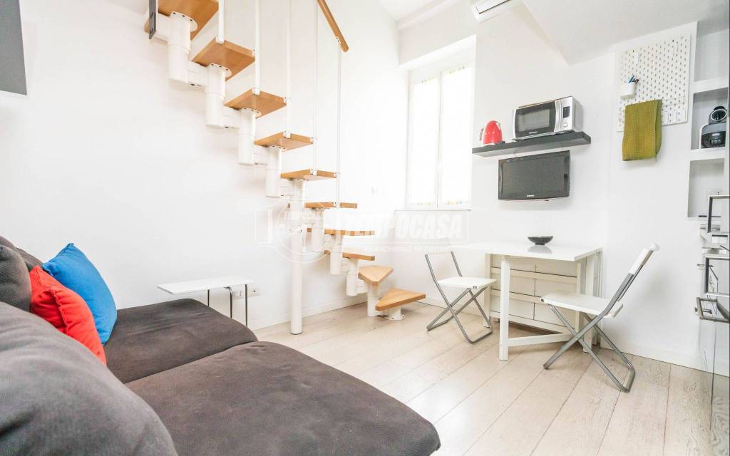 appartamento in vendita a Milano in zona Centro Direzionale