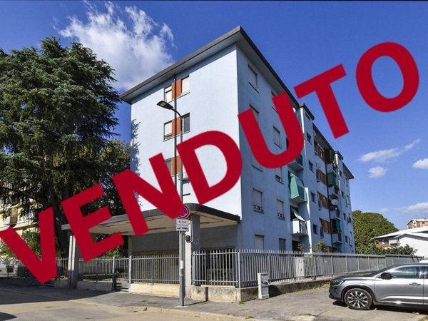 appartamento in vendita a Milano in zona Prato Centenaro