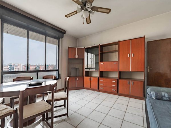 appartamento in vendita a Milano in zona Muggiano