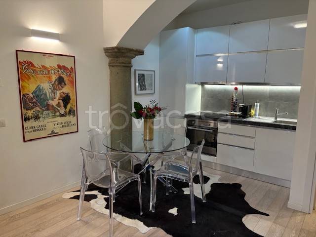 appartamento in vendita a Milano in zona Bocconi