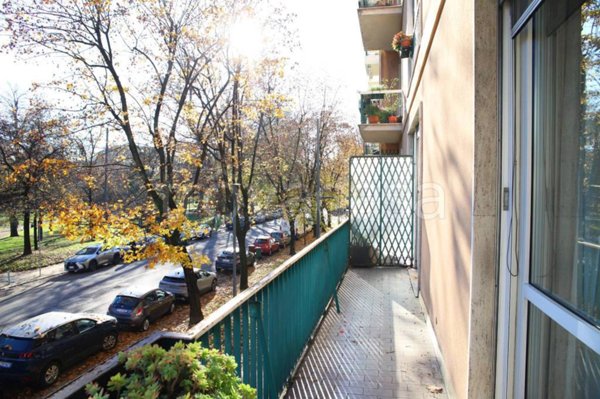 appartamento in vendita a Milano in zona Bocconi