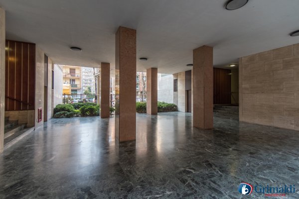 appartamento in vendita a Milano in zona Rembrandt