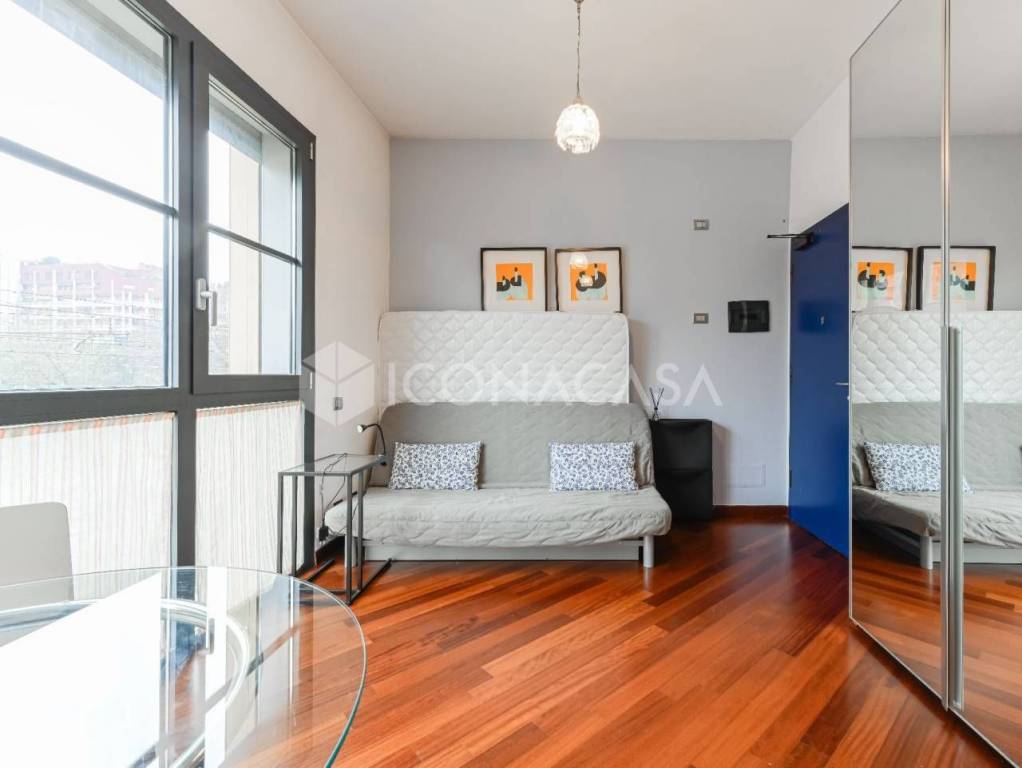 appartamento in vendita a Milano in zona XXII Marzo