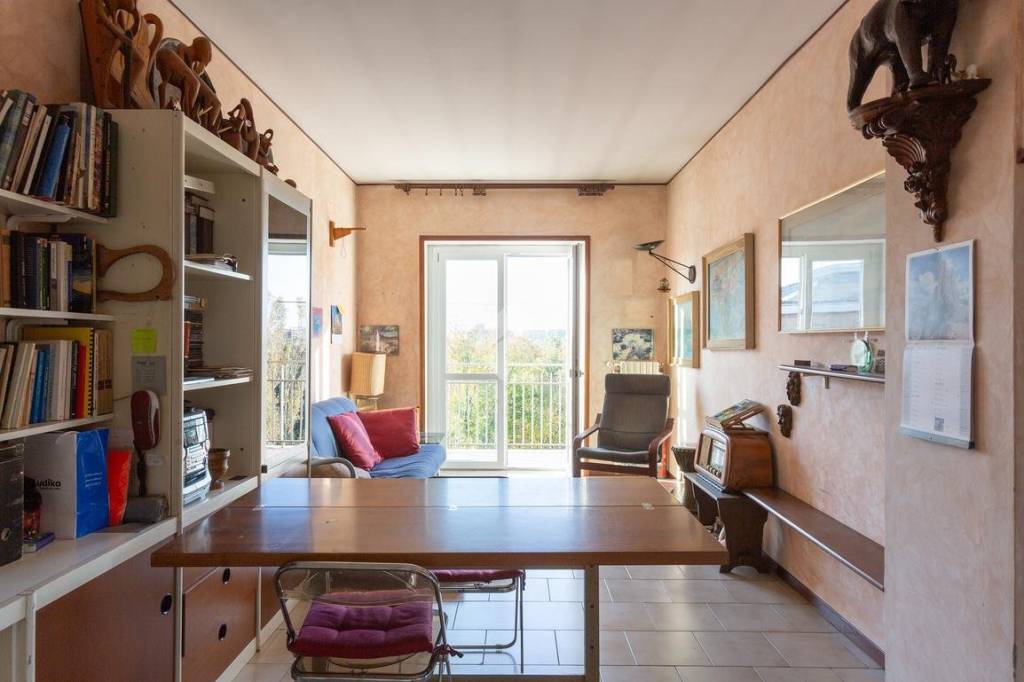 appartamento in vendita a Milano in zona Niguarda