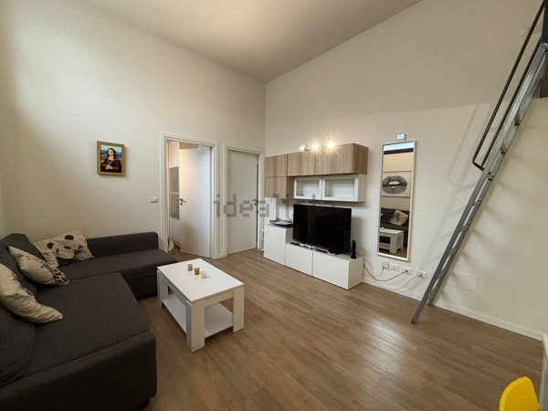 appartamento in vendita a Milano in zona Famagosta