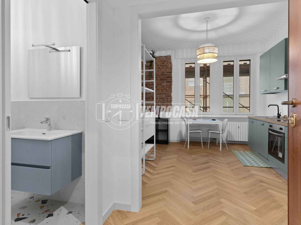 appartamento in vendita a Milano in zona Bocconi