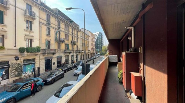 appartamento in vendita a Milano in zona Isola