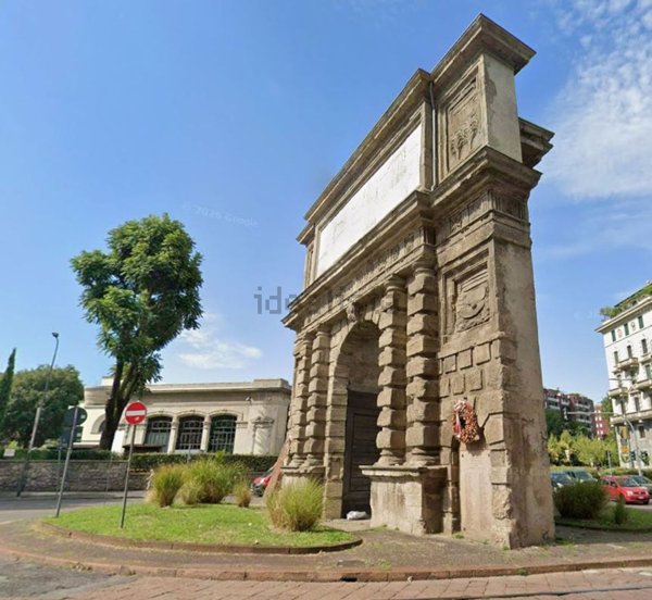 appartamento in vendita a Milano in zona Porta Romana