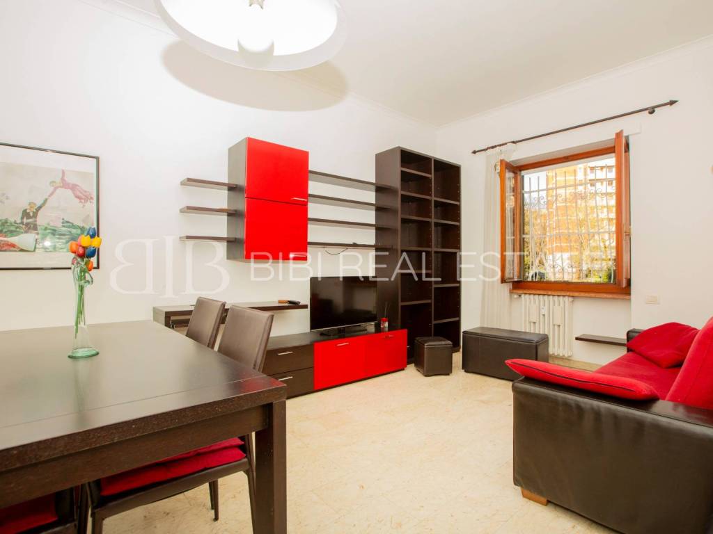 appartamento in vendita a Milano in zona Lorenteggio