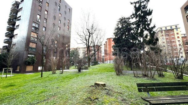 appartamento in vendita a Milano in zona Piazzale Lodi