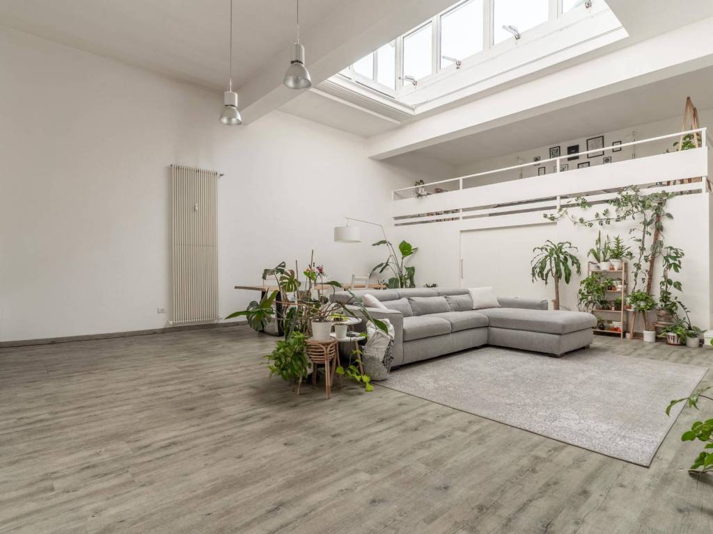 appartamento in vendita a Milano in zona Vigentino