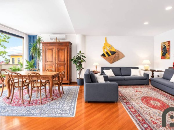 appartamento in vendita a Milano in zona Centro Direzionale