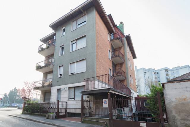 appartamento in vendita a Milano in zona Affori