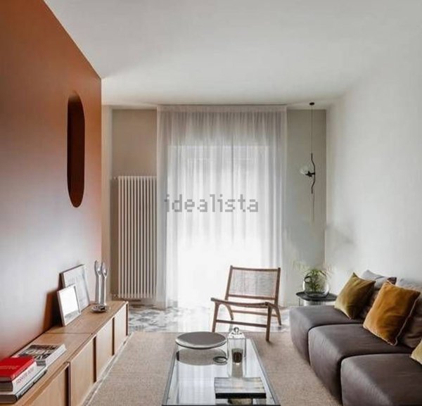 appartamento in vendita a Milano in zona Sempione